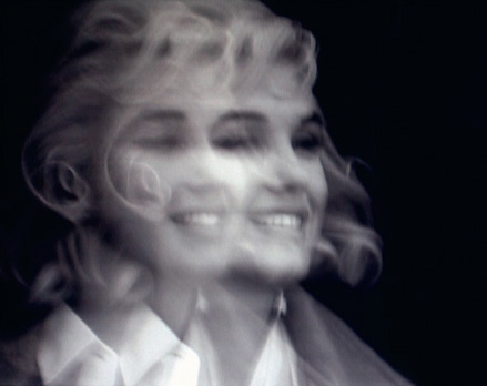 “Marilyn Monroe”. Projection numérique. 73 x 92 cm.